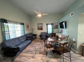 2 BR, 5 min Manasota Beach ,Venice